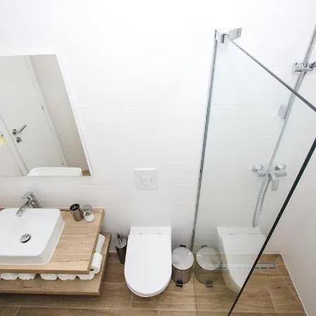 In With Terrace, Air Conditioning, Wifi, Dishwasher, Pool 4932-3 Vodice