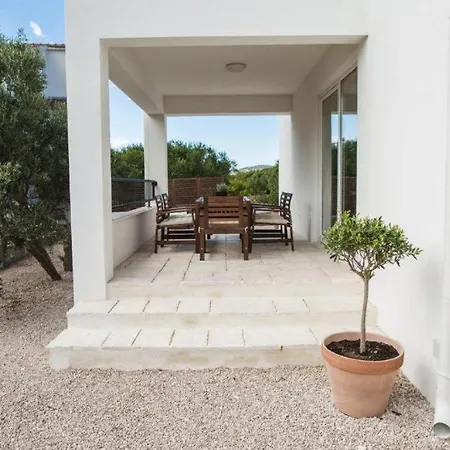 In With Terrace, Air Conditioning, Wifi, Dishwasher, Pool 4932-3 Apartment