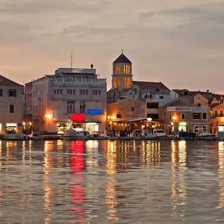 In With Terrace, Air Conditioning, Wifi, Dishwasher, Pool 4932-3 *