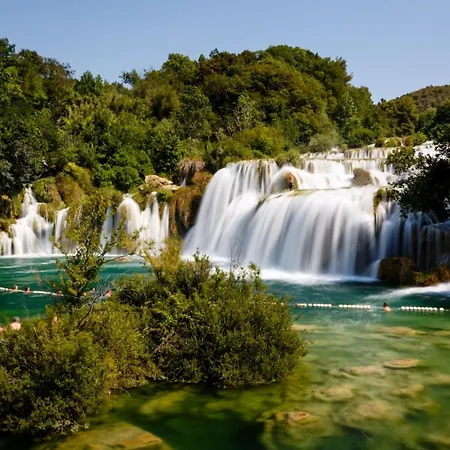 In With Terrace, Air Conditioning, Wifi, Dishwasher, Pool 4932-3 アパート