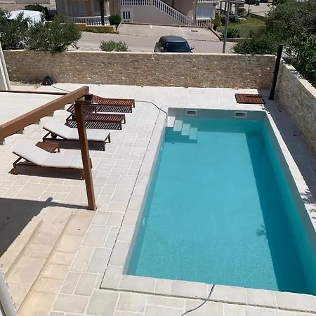 In With Terrace, Air Conditioning, Wifi, Dishwasher, Pool 4932-3 Vodice