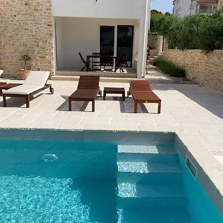 In With Terrace, Air Conditioning, Wifi, Dishwasher, Pool 4932-3 Apartment Vodice