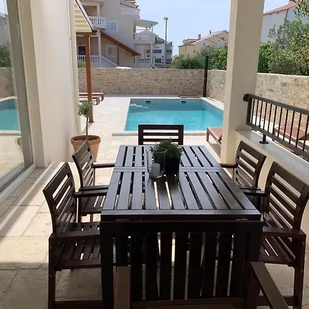 In With Terrace, Air Conditioning, Wifi, Dishwasher, Pool 4932-3 Appartamento Vodice