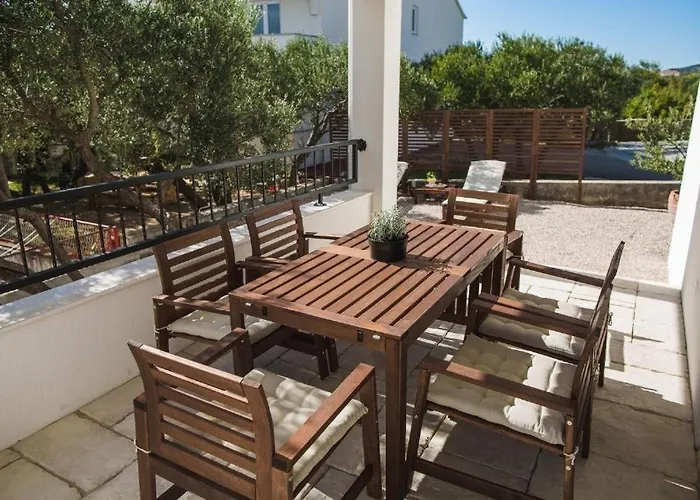 アパート In With Terrace, Air Conditioning, Wifi, Dishwasher, Pool 4932-3