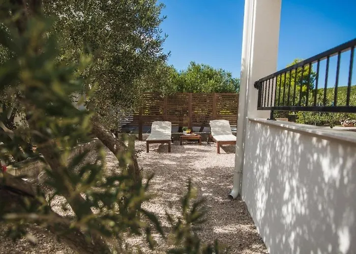 Apartman In With Terrace, Air Conditioning, Wifi, Dishwasher, Pool 4932-3 *