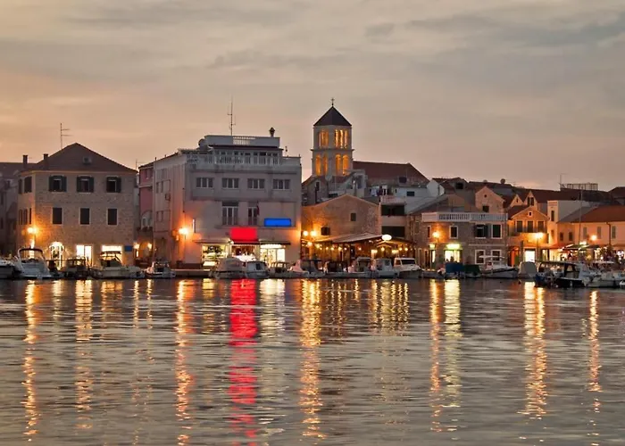 In With Terrace, Air Conditioning, Wifi, Dishwasher, Pool 4932-3 *