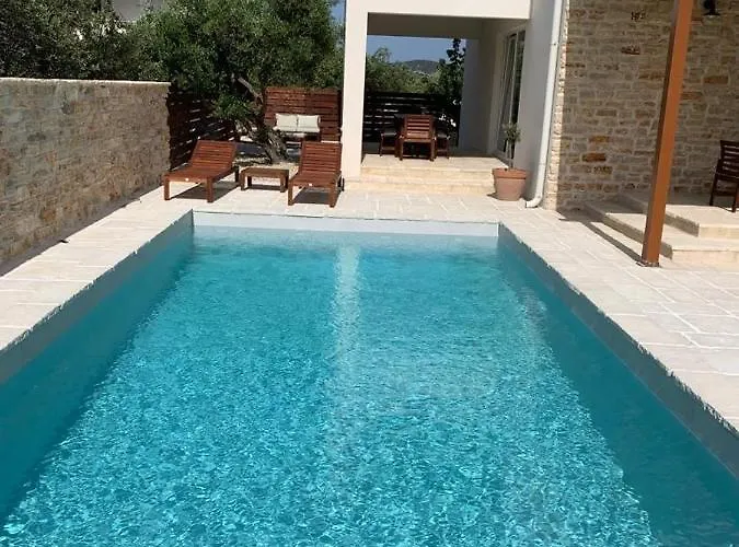 In With Terrace, Air Conditioning, Wifi, Dishwasher, Pool 4932-3